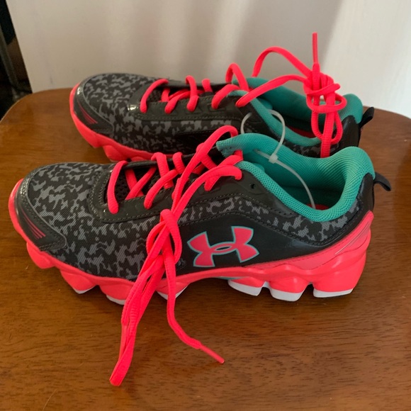 girls size 2 tennis shoes